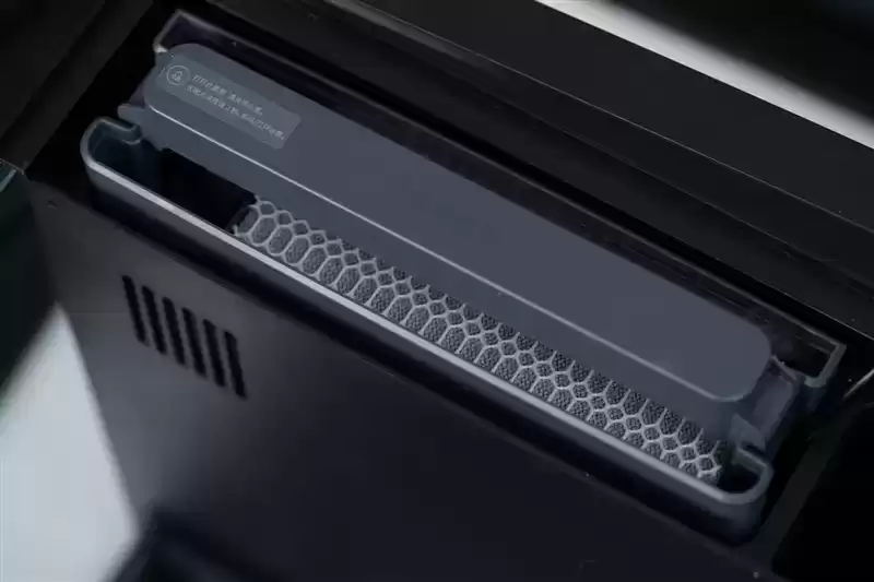 当贝智能鱼缸 1 Ultra：AI养鱼革命，新手秒变大师！