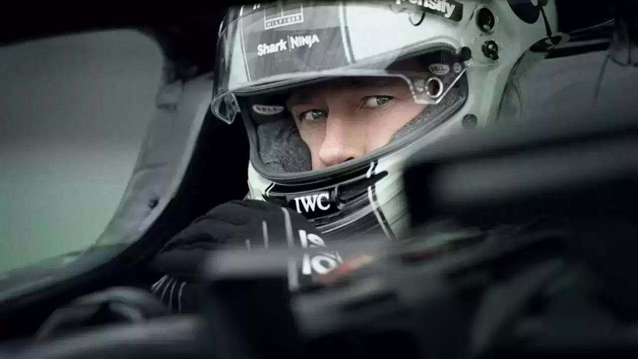 好莱坞广告植入新标杆！《F1：狂飙飞车》如何将布拉德·皮特打造成天价代言人