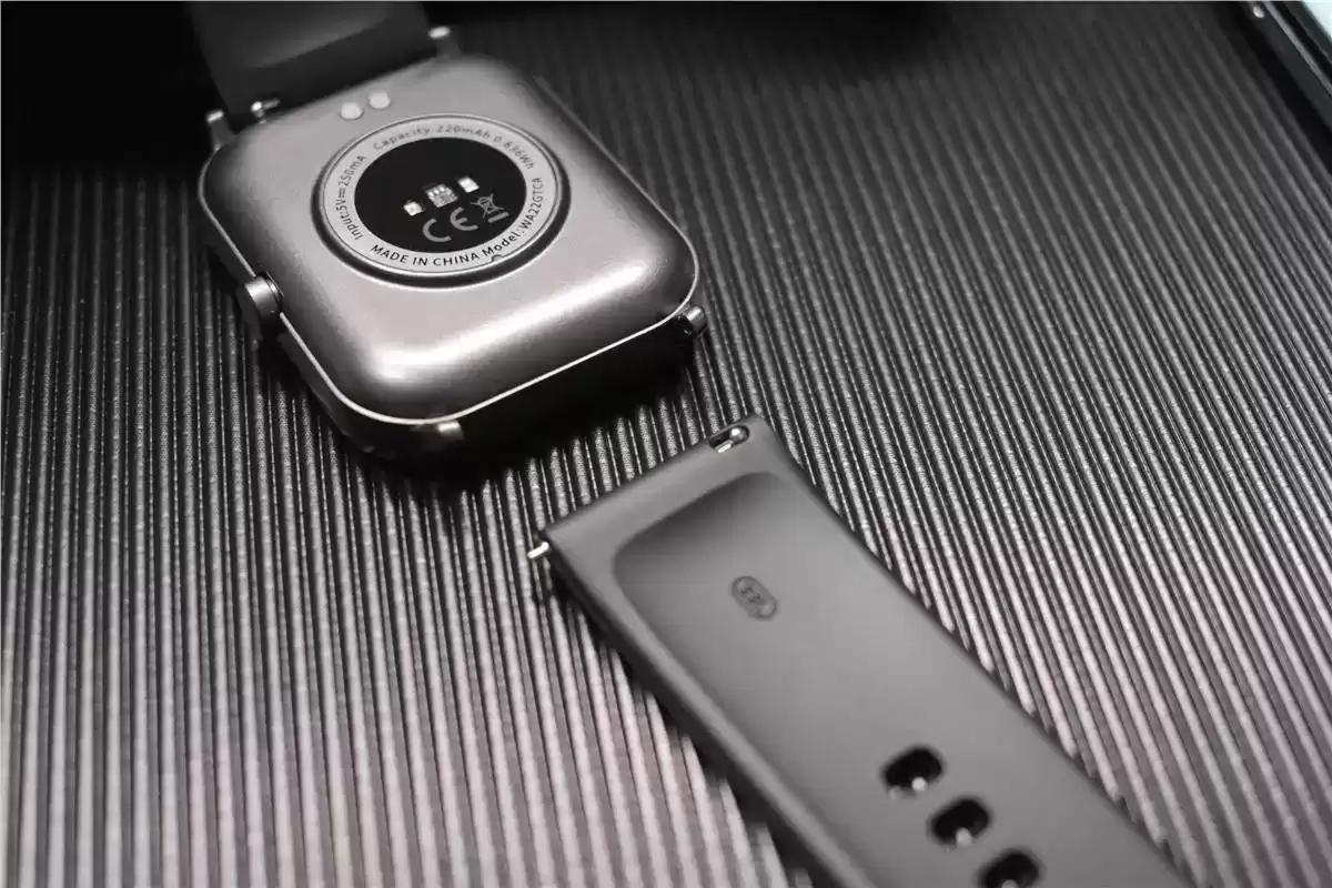 百元智能手表大杀四方！QCY Watch上手实测，华强北都惊掉下巴